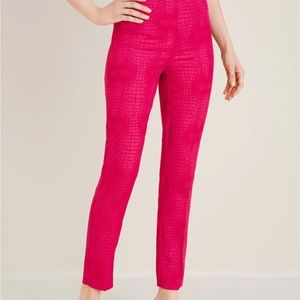 Chico’s Black label hot pink Croc print pant sz 10